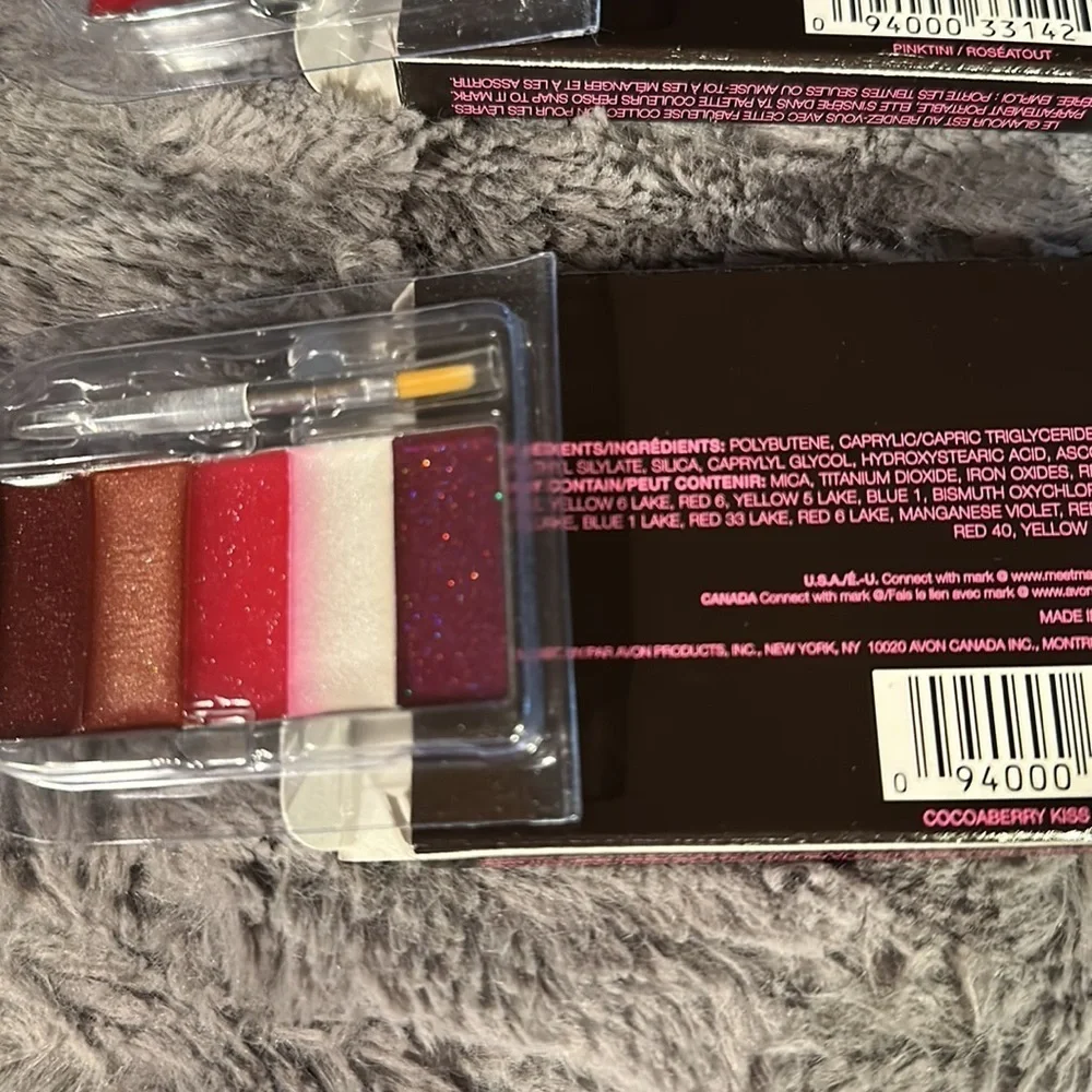 NIP ”2 MARK Kiss of glam Lip gloss palette” (ExAvon Lady Stock)